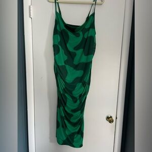 Ava Viv Midi Dress